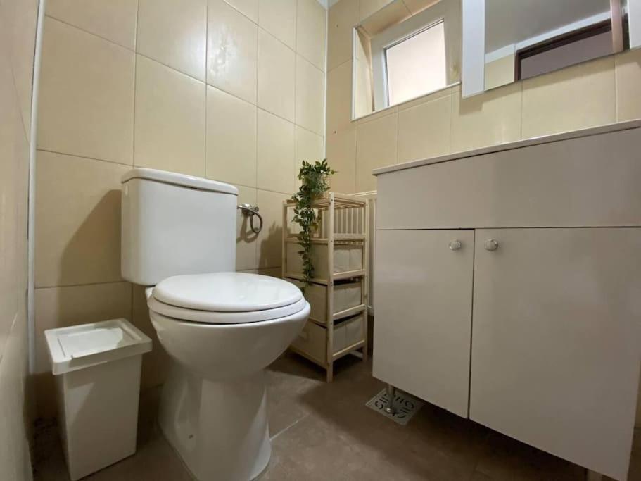 Kara'S Apartment Бухарест Экстерьер фото